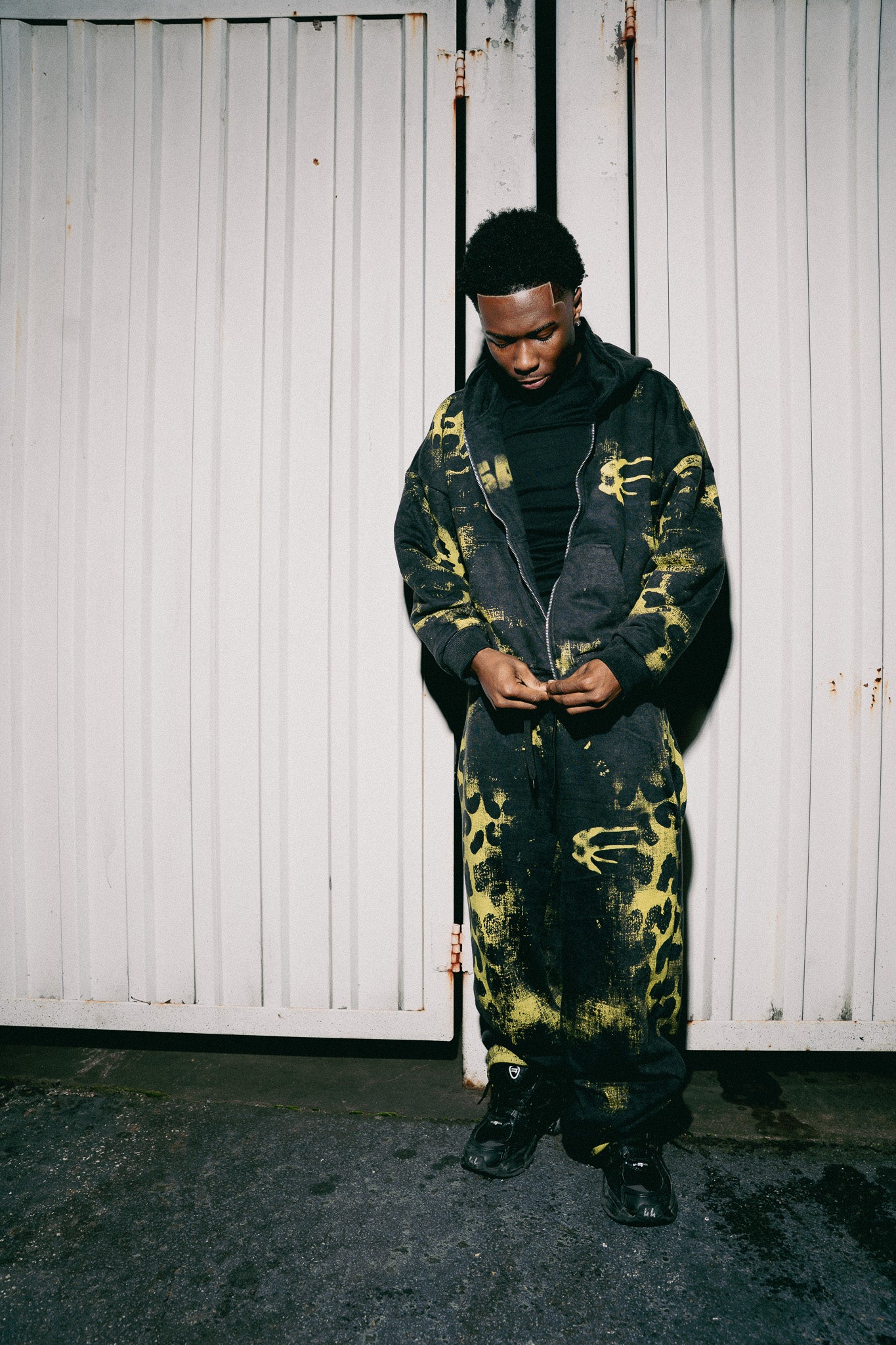 Black Reversible Fortsatta Hoodie